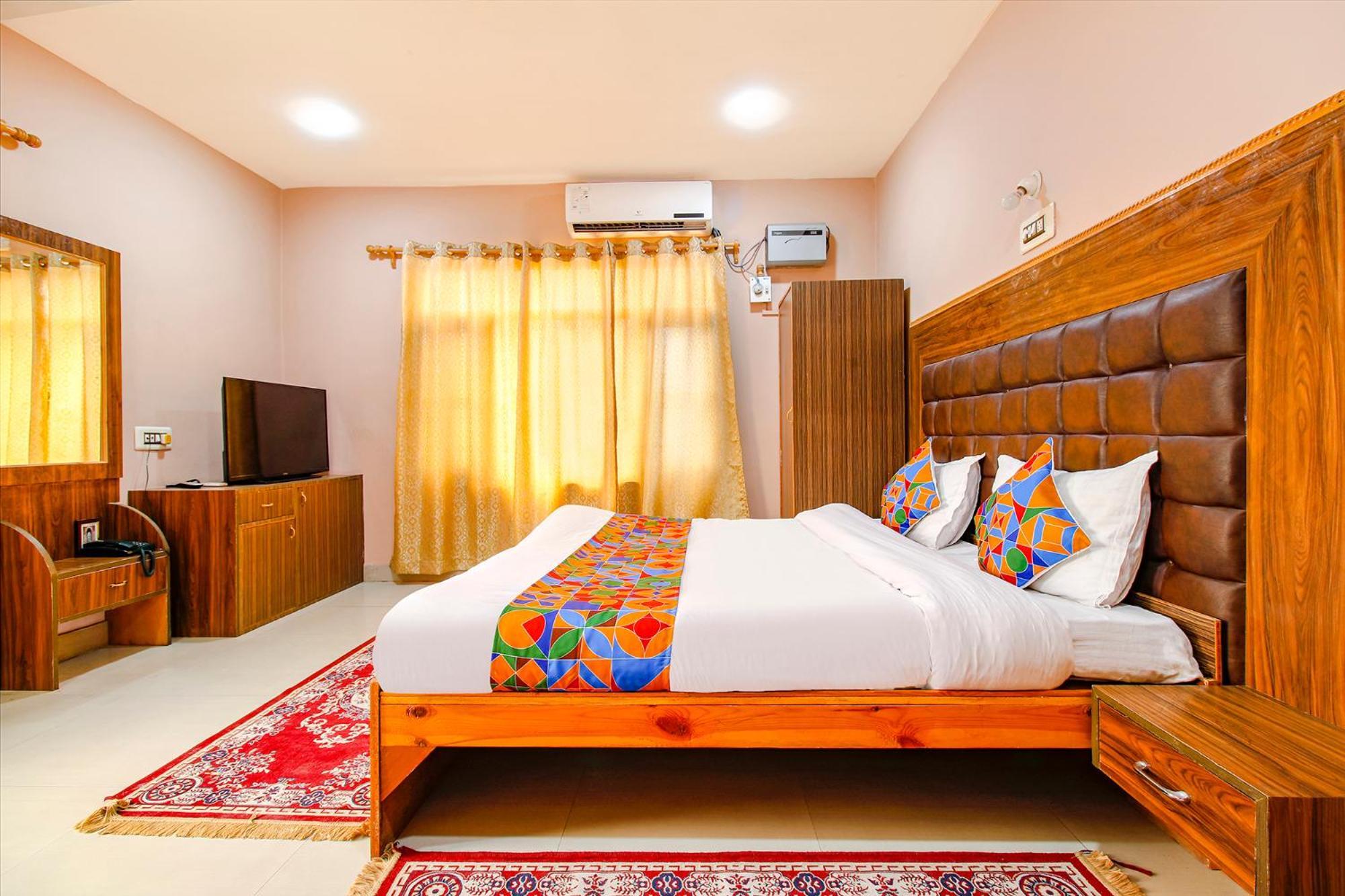 Fabhotel Grand Comforts Haidarpur Eksteriør bilde