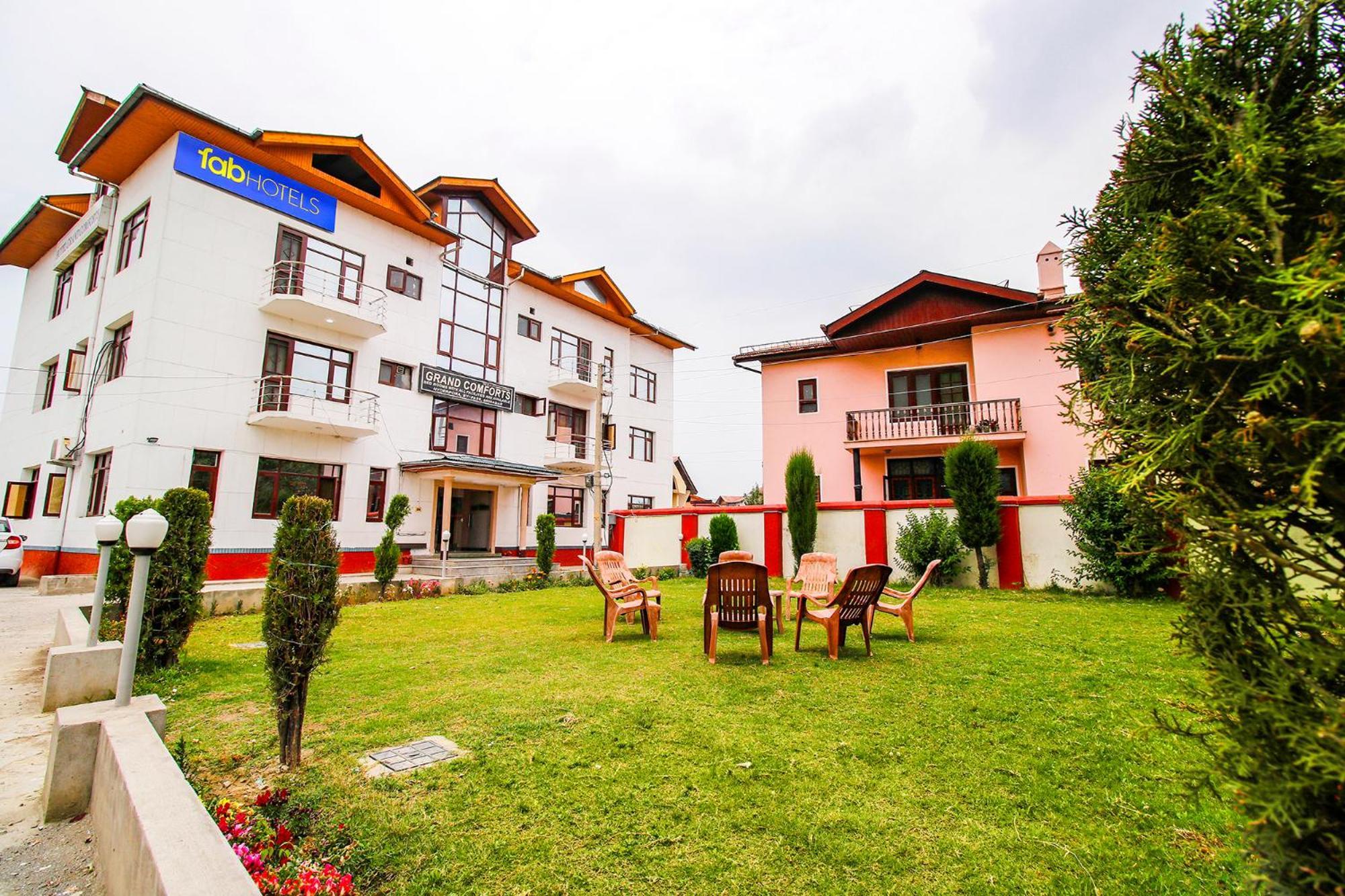 Fabhotel Grand Comforts Haidarpur Eksteriør bilde